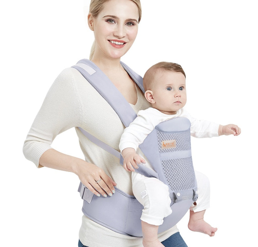 Ergonomische Babytrage mit Hüfthocker